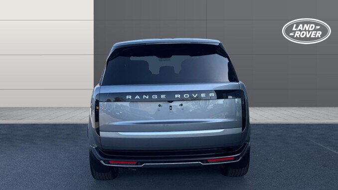 Land Rover Range Rover 3.0 D350 Autobiography 4dr Auto Diesel Estate - Image 6